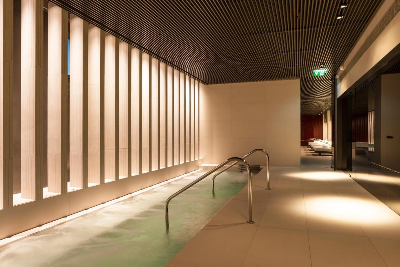 Kozmo Hotel Suites & Spa - Small Luxury Hotels Of The World Budapest Exterior photo The interior of the new building