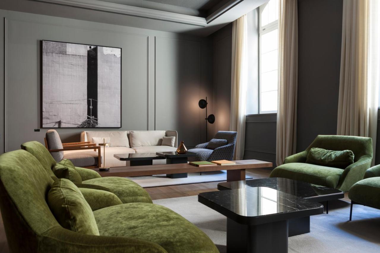 Kozmo Hotel Suites & Spa - Small Luxury Hotels Of The World Budapest Exterior photo Interior of the apartment